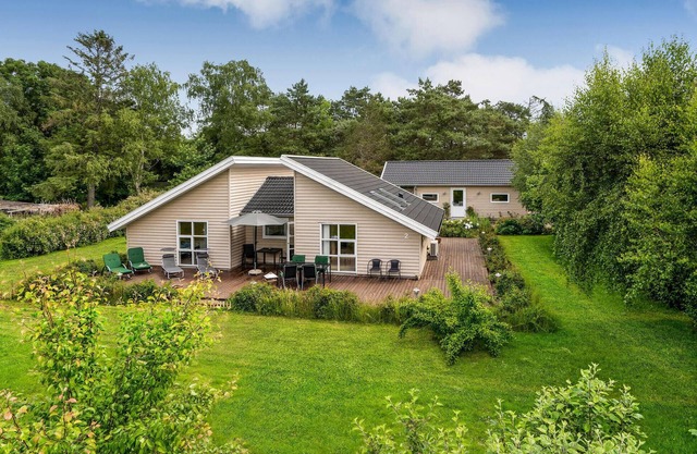 Stunning home in Højby with WiFi