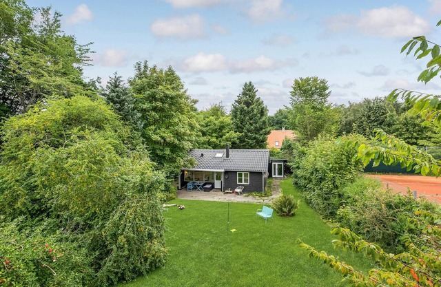 Stunning home in Hornbæk with WiFi