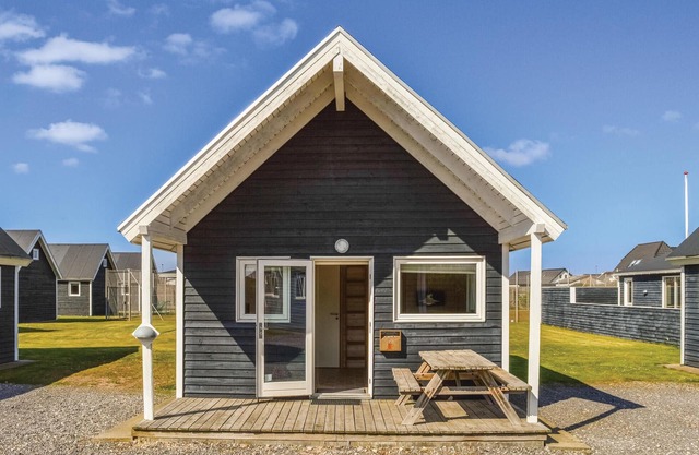 Stunning home in Thyborøn with WiFi