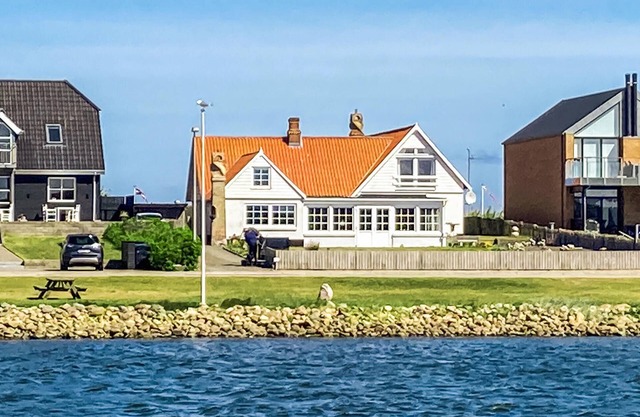 Stunning home in Ulfborg with WiFi