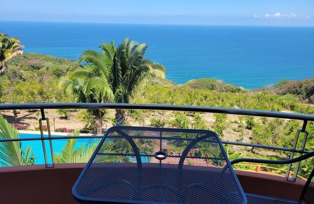 Stunning ocean views in relaxation paradise! Serenity and nature await!
