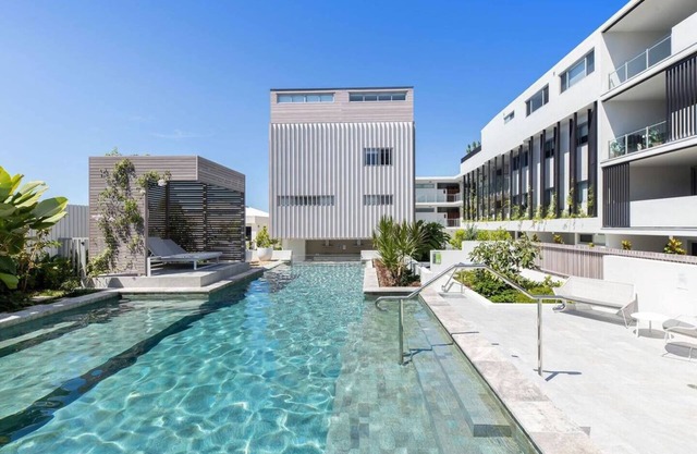 Stunning Ocean-View Apartment with Pool at Drift Complex