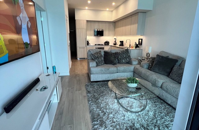 Stunning Ocean View Penthouse 1bd 2br