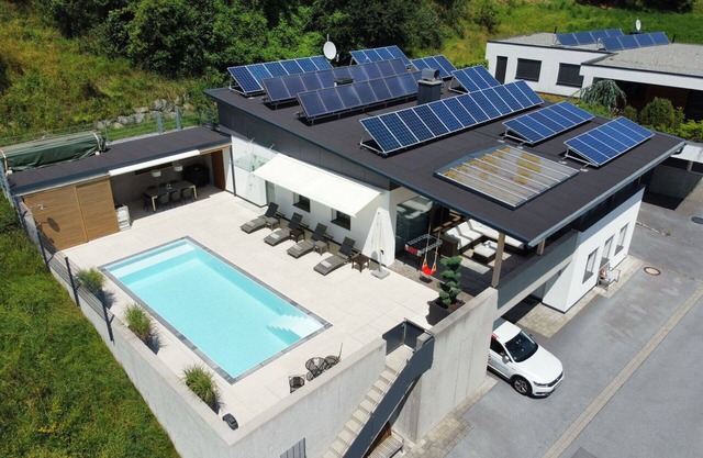 Stunning private villa for 6 guests with WIFI, pool, TV, patio and panoramic view