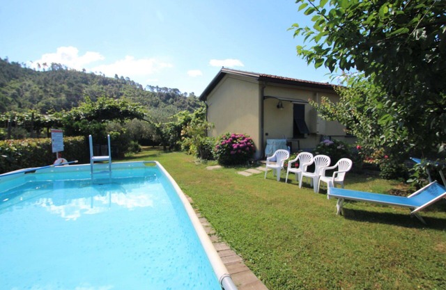 Stunning private villa with private pool, A/C, WIFI, TV, patio, pets allowed and parking