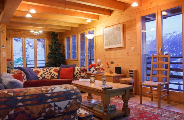 Stunning private villa for 10 guests with WIFI, TV, terrace and panoramic view