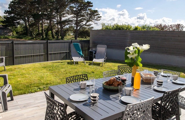 Stunning private villa for 8 guests with WIFI, private pool, terrace and parking