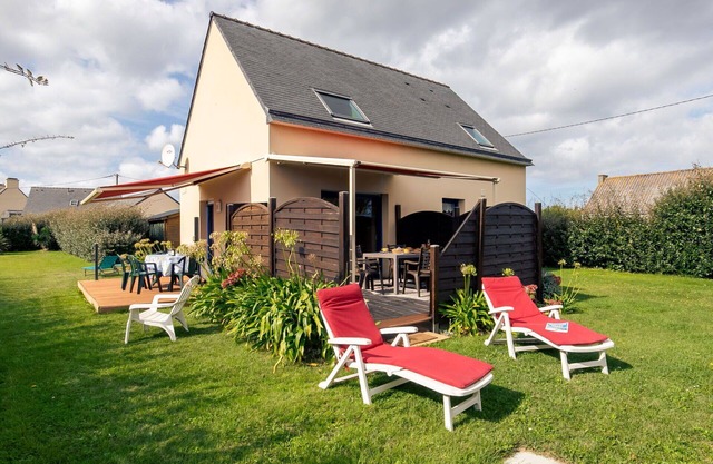 Stunning private villa for 6 guests with WIFI, TV, terrace and parking