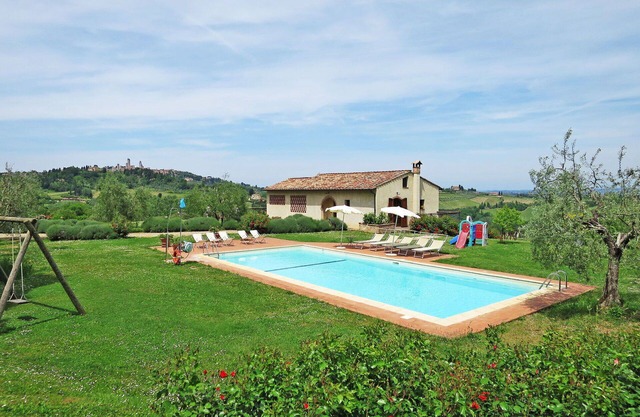 Stunning private villa with A/C, WIFI, private pool, TV, terrace, pets allowed and panoramic view