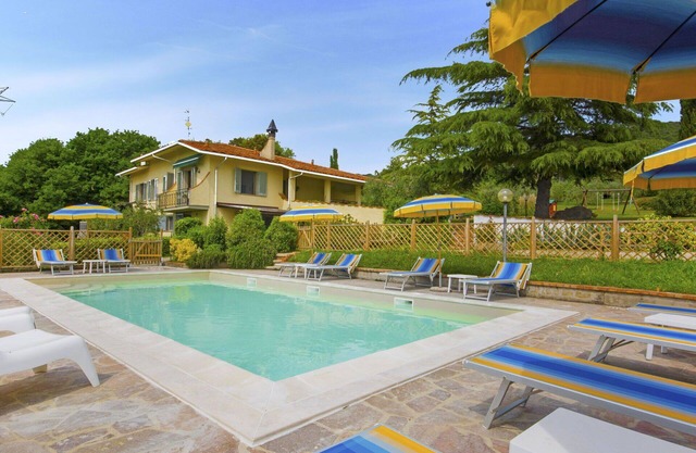 Stunning private villa with private pool, WIFI, TV, terrace, pets allowed and panoramic view