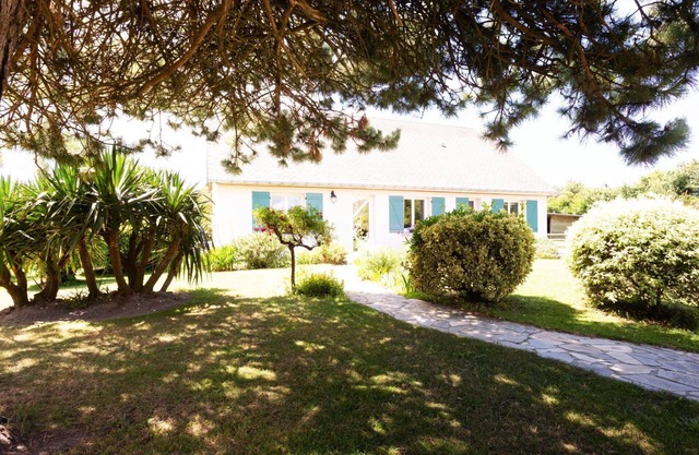 Stunning private villa for 8 guests with WIFI, TV, terrace and pets allowed