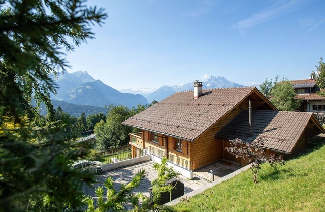 Stunning private villa for 8 guests with WIFI, TV and terrace