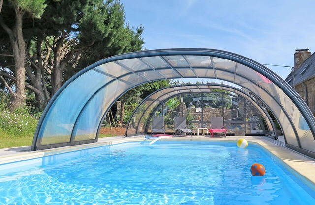 Stunning private villa for 5 guests with WIFI, pool, TV and terrace