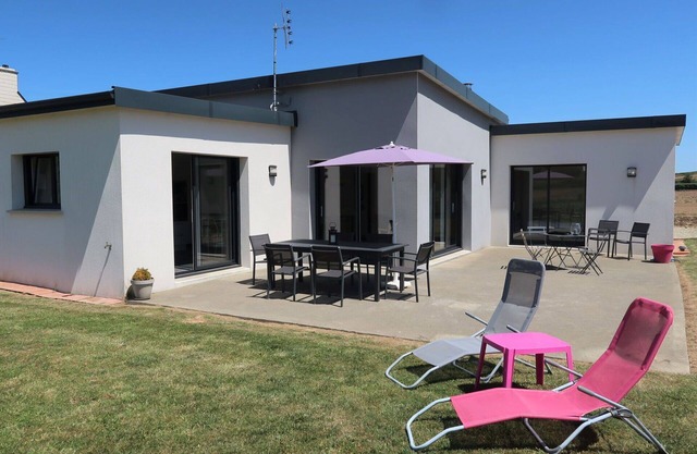Stunning private villa for 6 guests with WIFI, TV and terrace