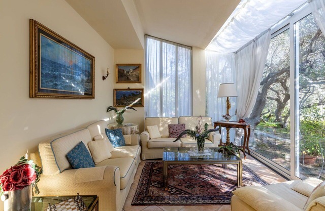 Stunning private villa for 4 guests with WIFI, A/C, TV, patio and panoramic view