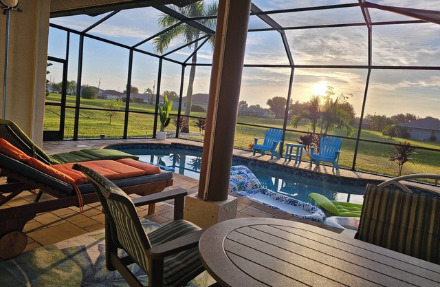 Stunning Punta Gorda FL House w/Pool, 10 min to Sunset beach & Fishermas Village