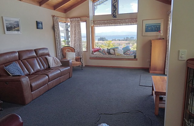 Stunning sea views in sunny Tahuna Hills Nelson