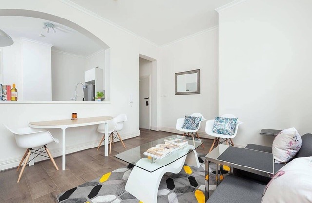 STUNNING SYDNEY HOME 5