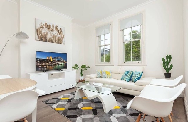 STUNNING SYDNEY HOME 7