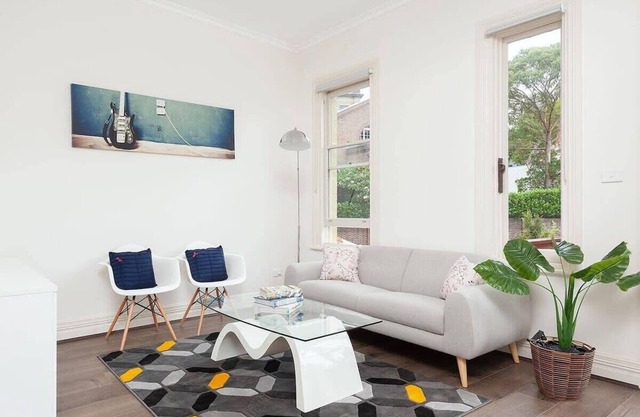 STUNNING SYDNEY HOME 8