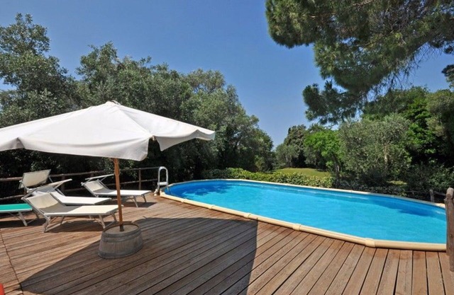 Stunning villa for 13 guests with WIFI, private pool, TV, pets allowed and panoramic view