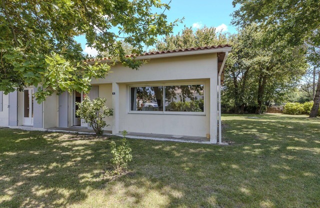 Stunning villa for 4 people with WIFI, TV, pets allowed and parking