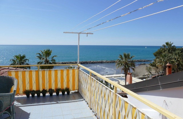 Stunning villa for 6 people with A/C, WIFI, TV, terrace and pets allowed