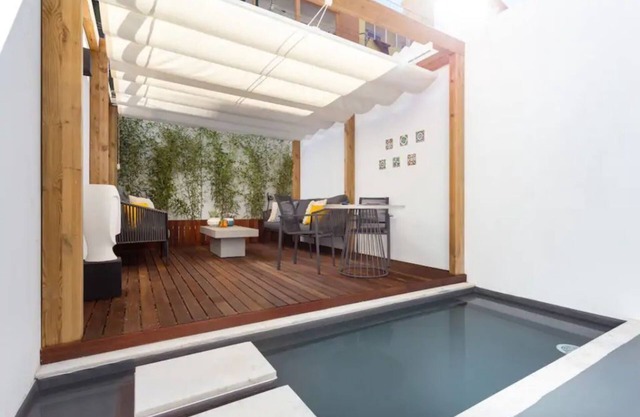 STUPENDO-2BR- Patio, Refresh Pond-A/C-Center