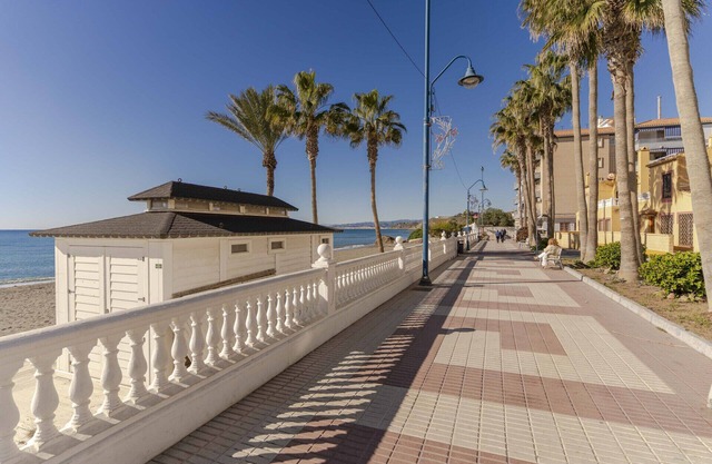 Style, Comfort, and Beach 50m from the Sea