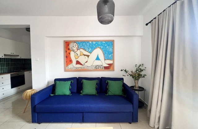 Stylish 1/bdr central apart near the beach