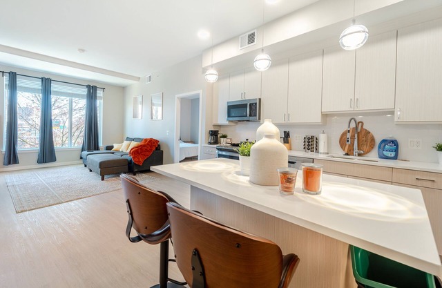 Stylish 2 bedroom apartment in heart of ALEXANDRIA