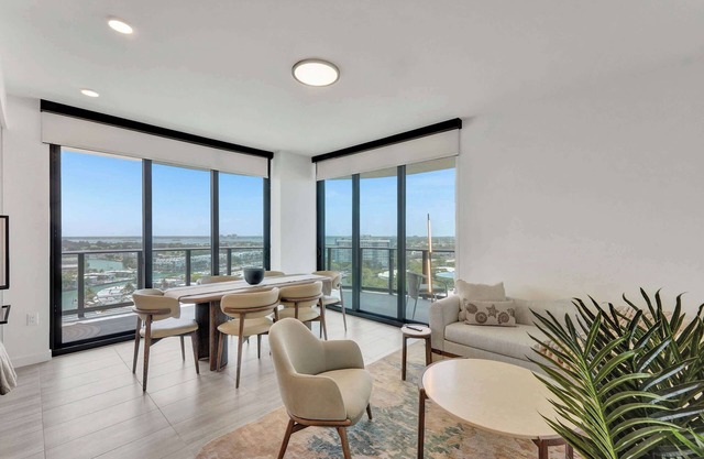Stylish 3BR/2BA Condo – 17th Floor, Pool, Minutes from the Sand