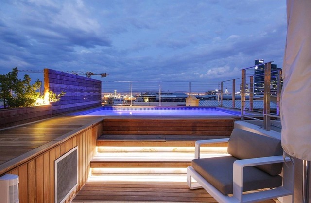 Stylish Apartment in the heart of the De Waterkant Loader A