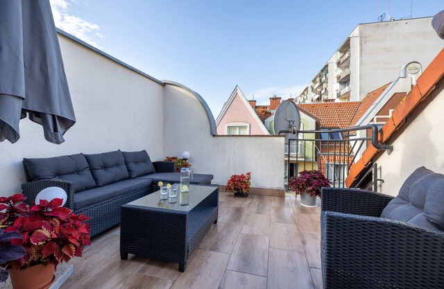 Stylish Apartment with Terrace in the Heart of Kolobrzeg