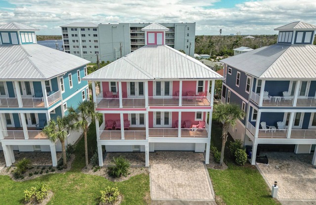 Stylish Coastal Escape in the Heart of Fort Myers Beach