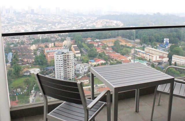 Stylish & Comfy High-Floor Loft at EST Brickfields