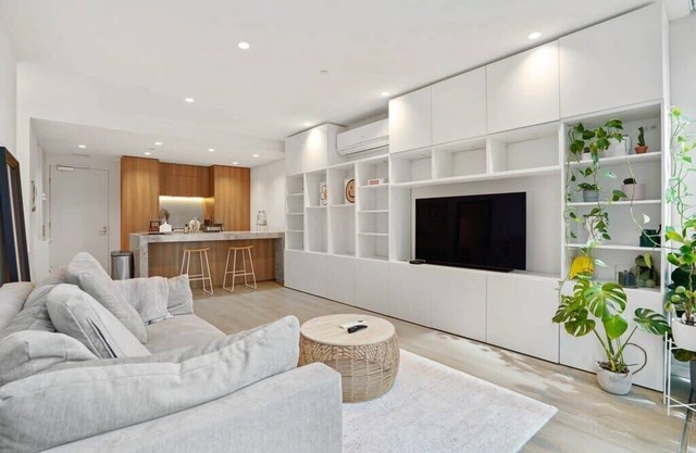 Stylish Gem @ St kilda Rd Next to Albert park