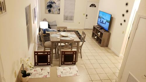 Stylish House Near UF, VA, & Downtown Gainesville