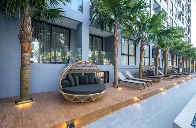 Stylish Kamala apartment at Citygate P109