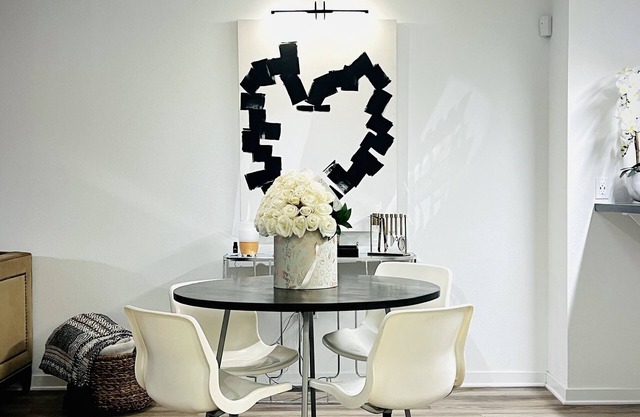 Stylish Miracle Mile Studio