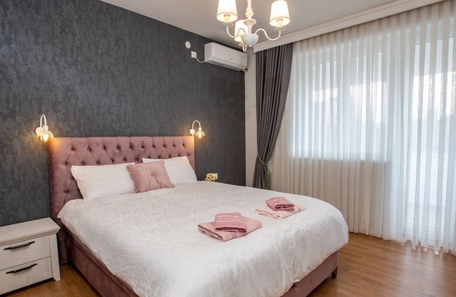 Stylish One-Bedroom Park Apartment in Niksic