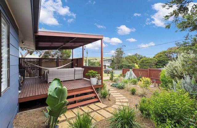 Stylish Zen Bungalow w/Firepit + Walk to Beach!