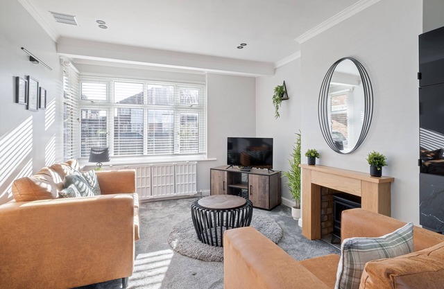 Stylishly decorated 3-bed house