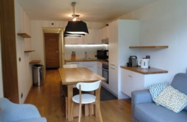 Superb 5-star paradiski apartment, ski-in/ski-out, ideal location