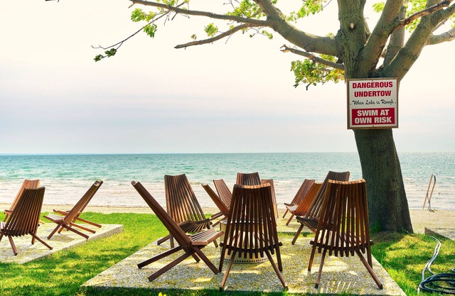 Suite 206: Beautiful 2-Bedroom Beachfront Suite