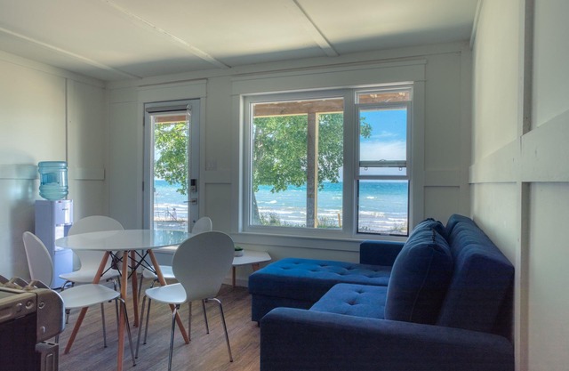 Suite 208: Beautiful 1-Bedroom Beachfront Suite