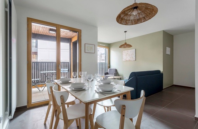 Suite Croix-Rousse : T3 avec patio !