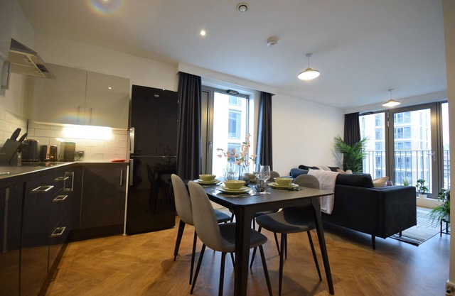 Suite Life: 2-Bed, 1-Bath in New Cross