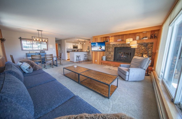 Summer Mountain Views, Indoor Pool, Shuttle