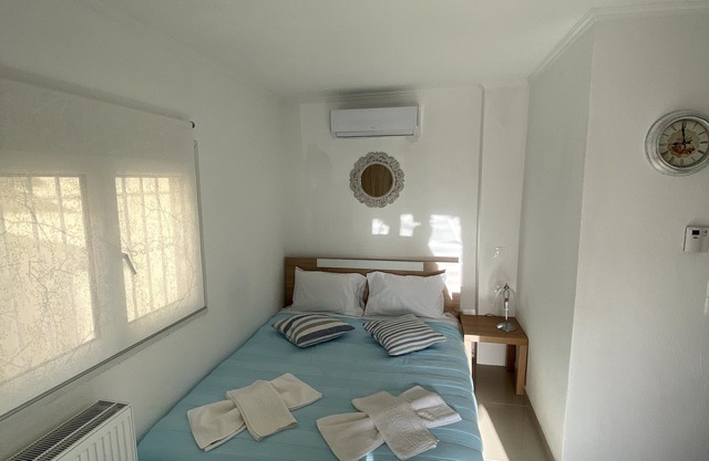 Summer panorama ground floor studio